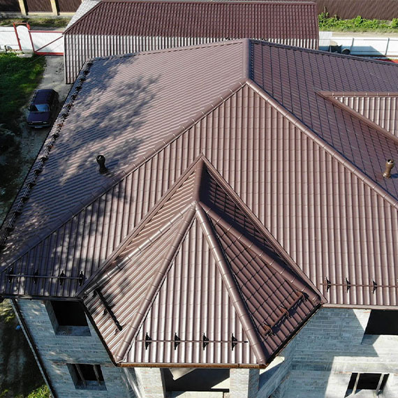 Монтаж сложной крыши и кровли в Томари и Сахалинской области